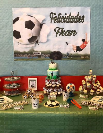 Mesa dulce personalizada de fútbol y Real Madrid